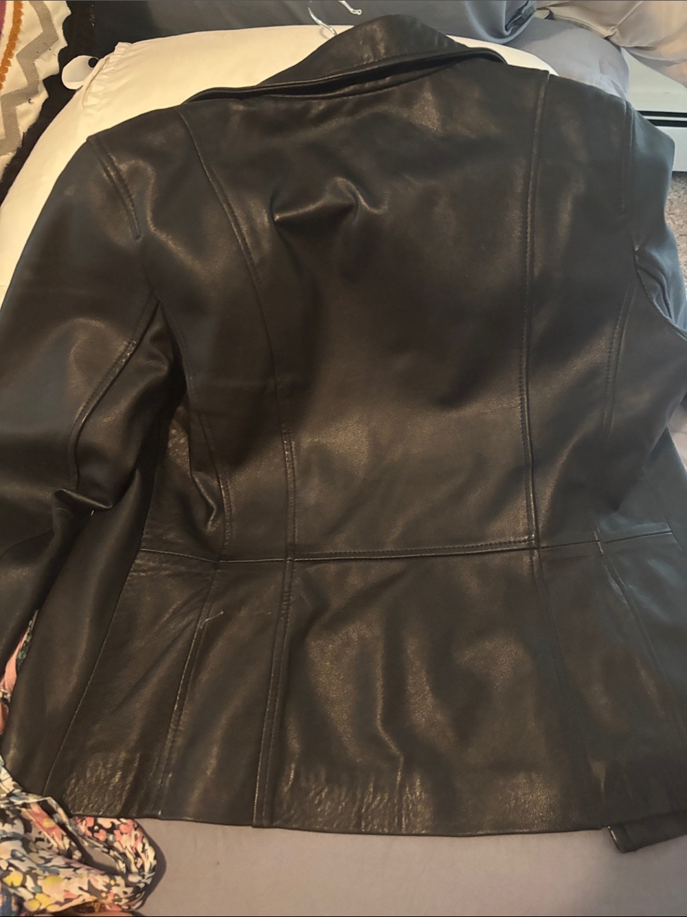 Jaclyn Smith Black Leather Jacket with Leopard-Print Lining - Picture 7 of 7